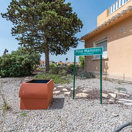 Pine's Mansion-2 By Interhome Apartment