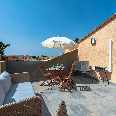 Pine's Mansion-2 By Interhome Apartamento