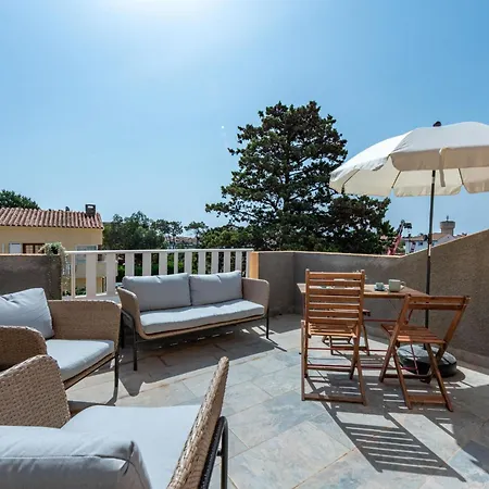 Pine's Mansion-2 By Interhome