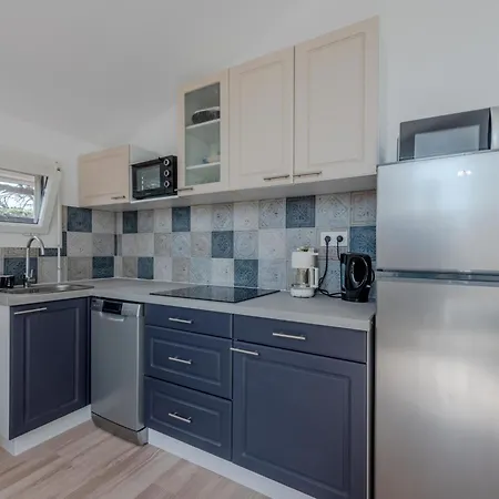 Pine's Mansion-2 By Interhome Apartment