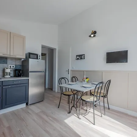 Pine's Mansion-2 By Interhome *